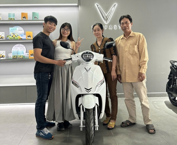 VinFast Hà Thành Trung tưng bừng khai trương - ưu đãi siêu khủng!!!