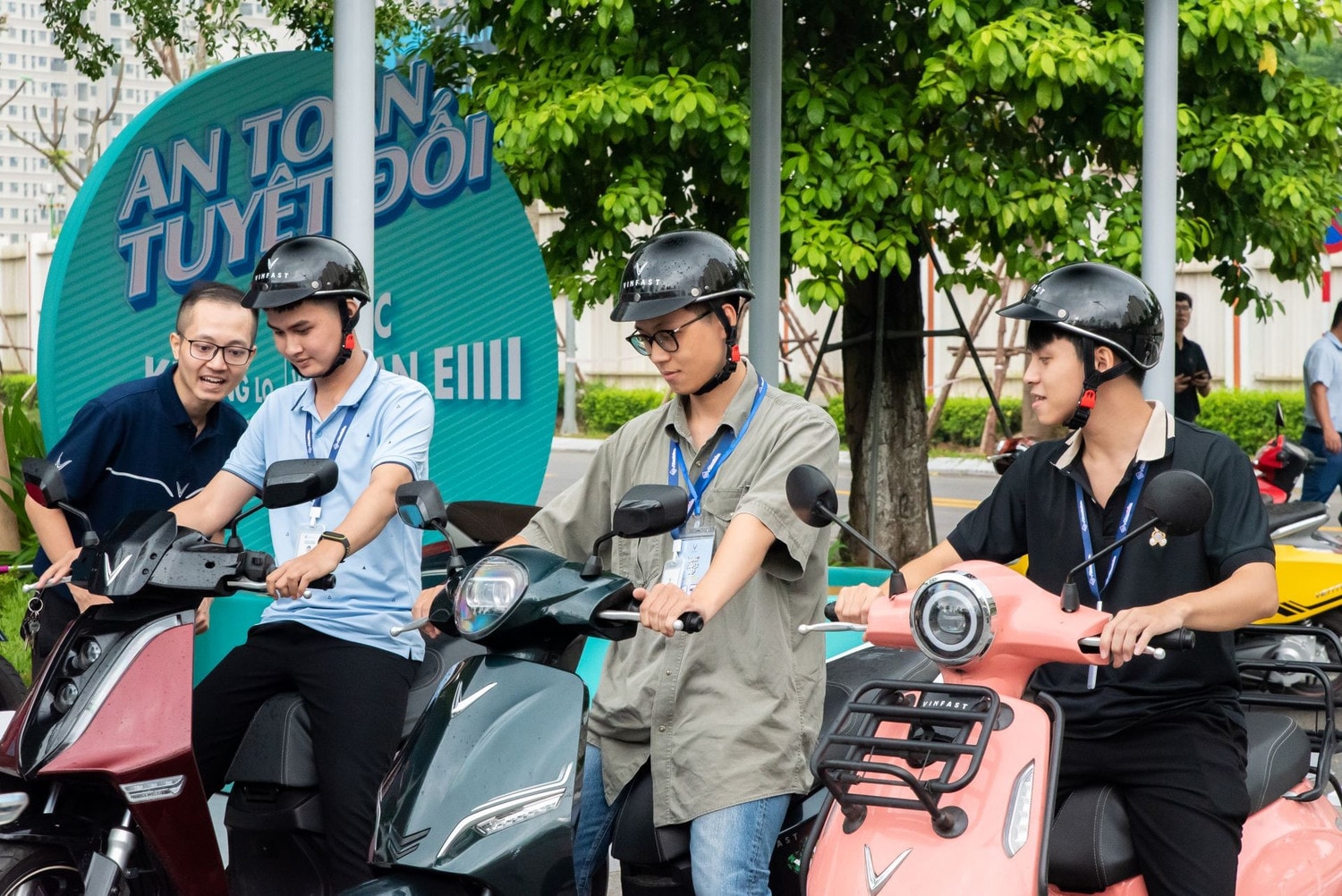 xe máy điện Bình Dương VinFast Hà Thành Trung - ưu đãi hấp dẫn